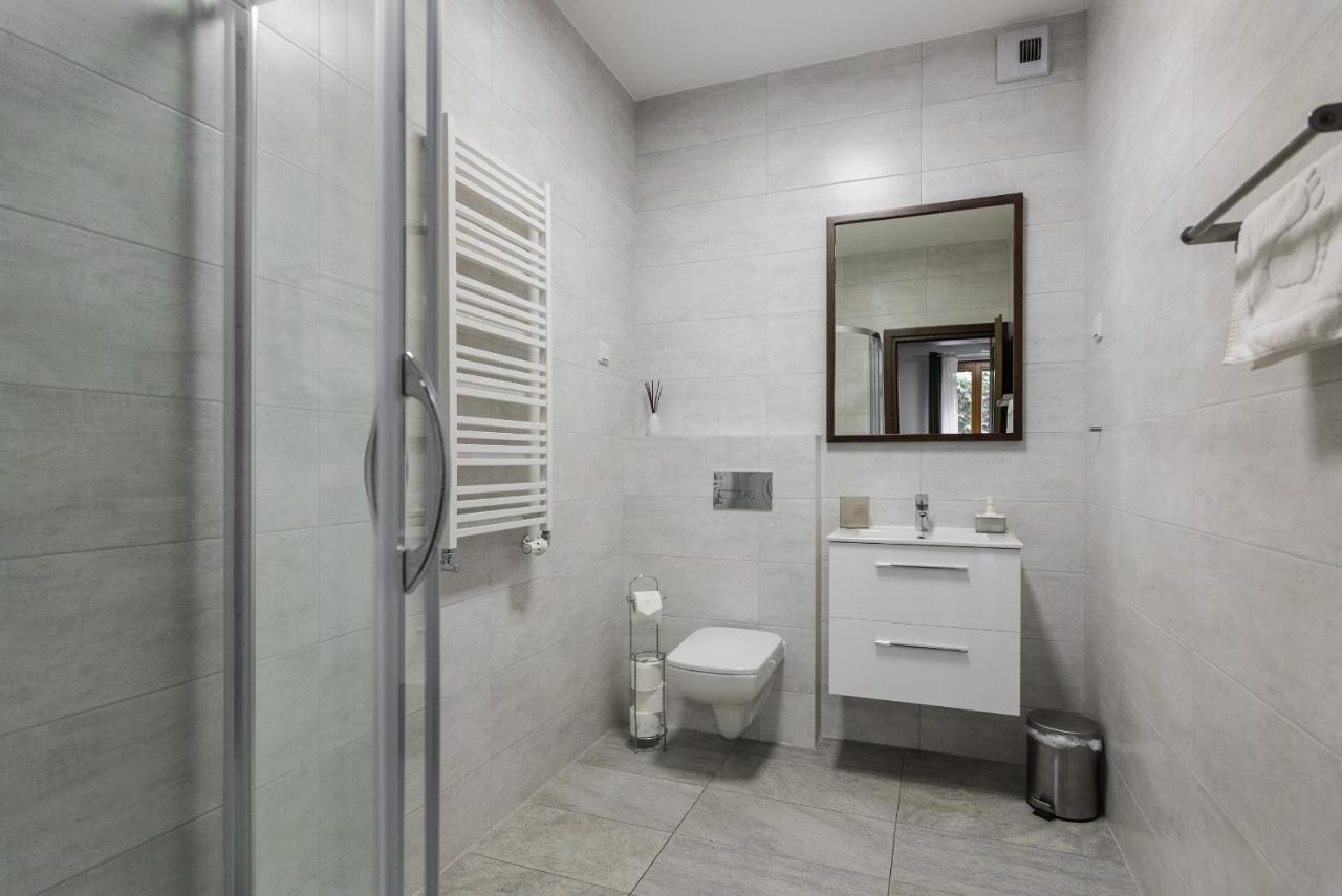 Goodhome Browar Lubicz Cracovia Esterno foto
