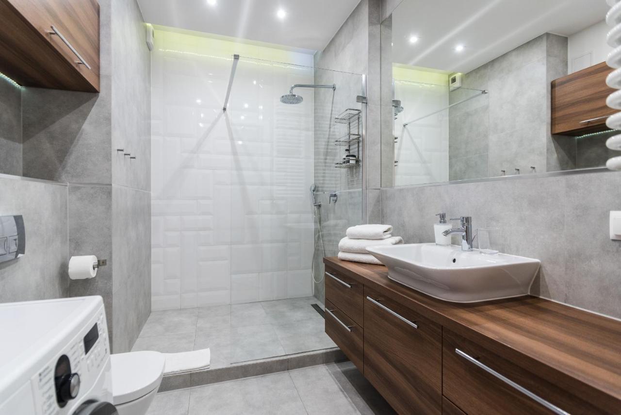 Goodhome Browar Lubicz Cracovia Esterno foto